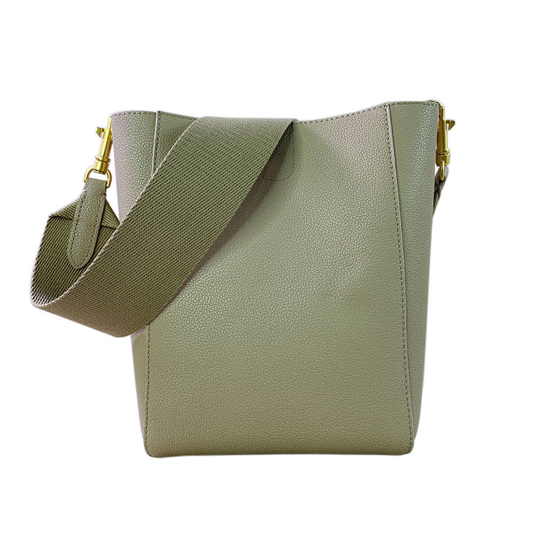 wide shoulder strap sangle bucket bag