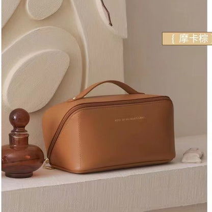 Cosmetic bag