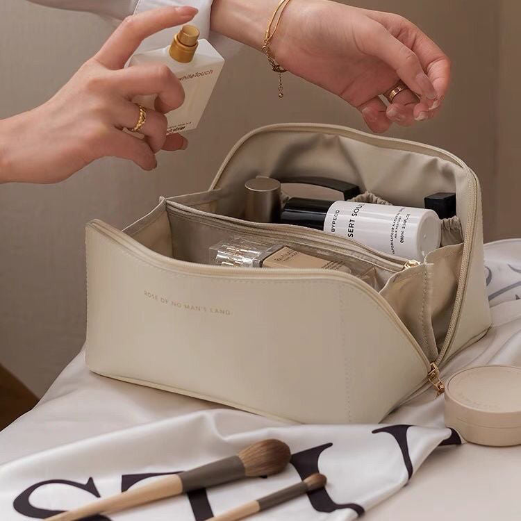 Cosmetic bag